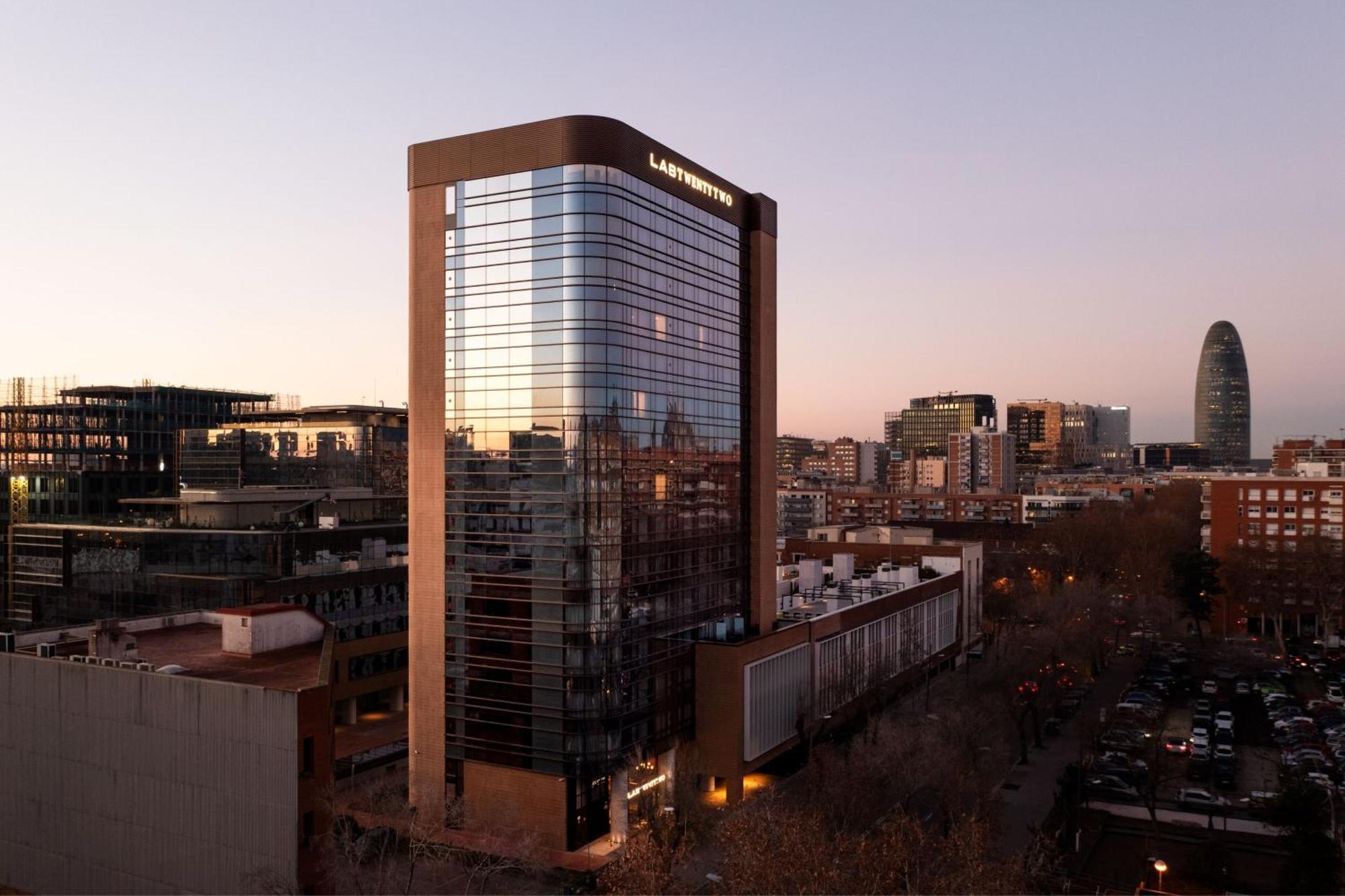 Labtwentytwo Barcelona, A Tribute Portfolio Hotel By Marriott Exterior foto